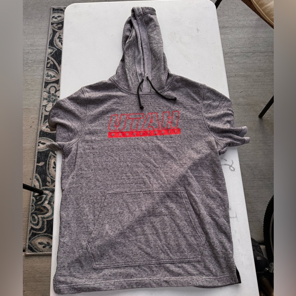 University of Utah warm-up shirt